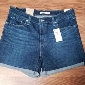 Women Levi Shorts Size 31